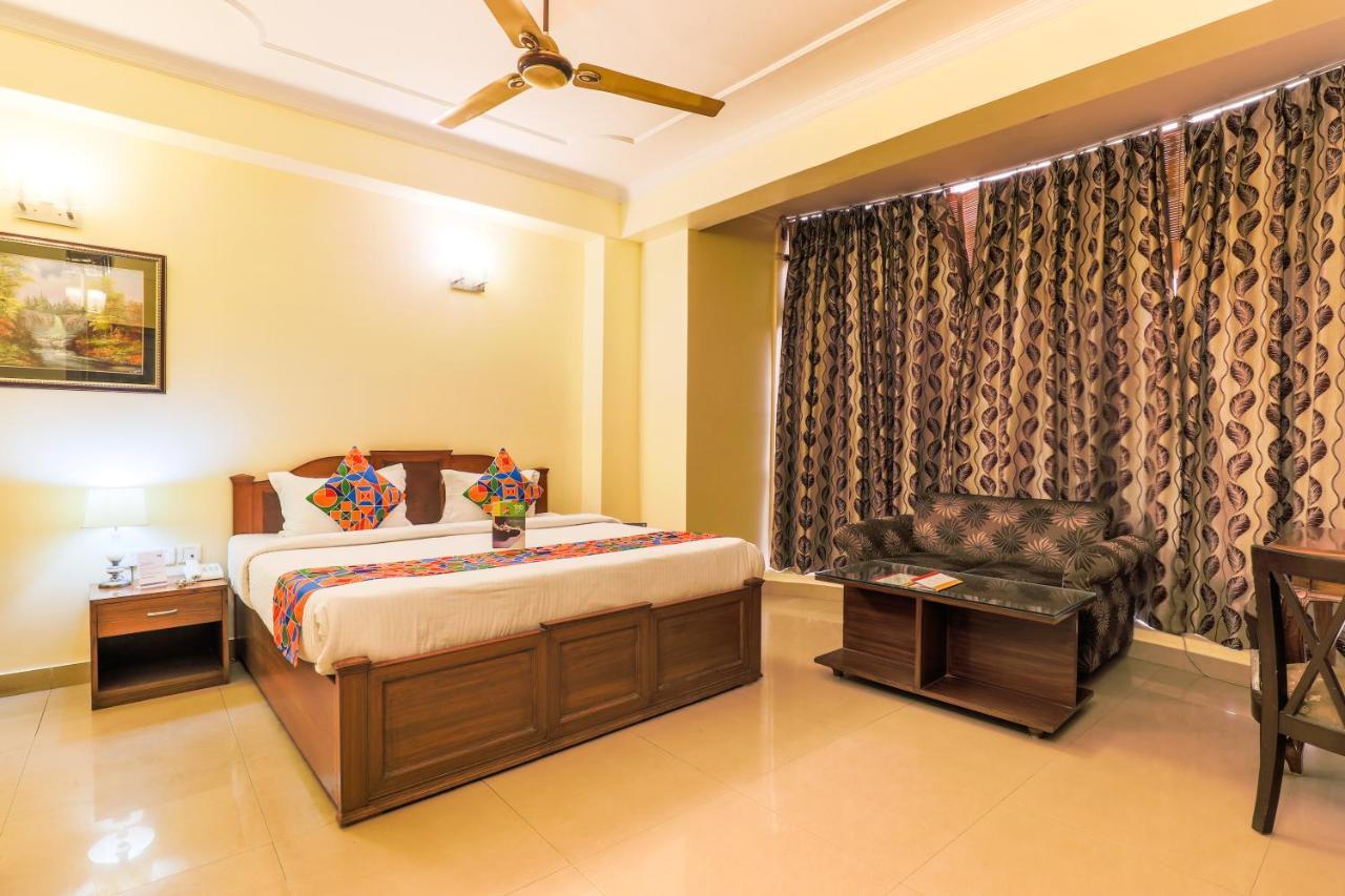 Hotel Kashish residencia&Banquet Noida Exterior foto